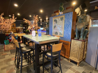 Ying's Sushi Lounge