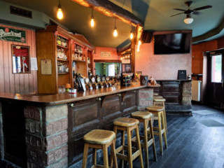 O'Connor's Old Oak Pub