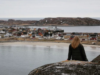 Visit Bugøynes Beds, Boats, Bistro, Safaris Sauna