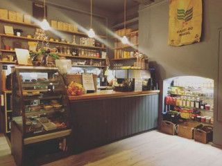 Alponte Cafe