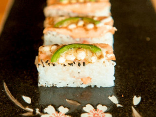 Kintsugi Sushi Grill