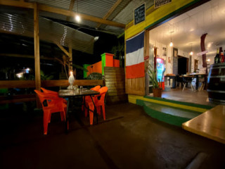 Barakka Bistro Cahuita