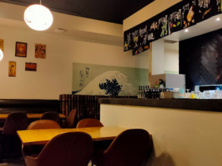 Sushiro Sushi Bar