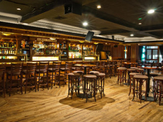 Connolly's Pub And 47th
