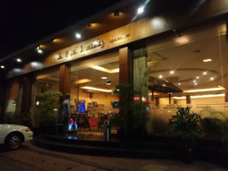 Royal Mandalay Café