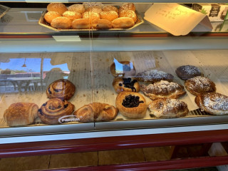 Le Rendez-vous French Bakery
