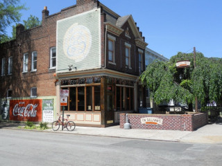 F.W. Sullivan's Fan Bar & Grille