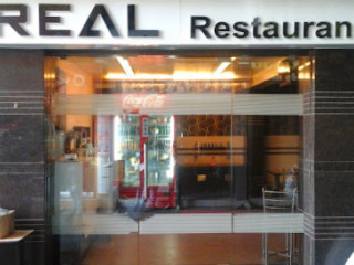 Real Restaurant