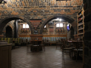 Kilikia Beer House