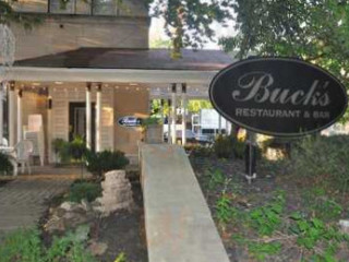 Buck's Restaurant & Bar