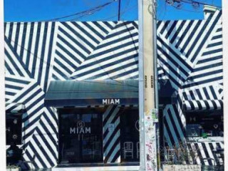 Miam Cafe Boutique