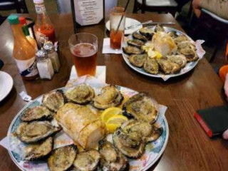 Mr. Ed's Seafood Oyster House, St Charles