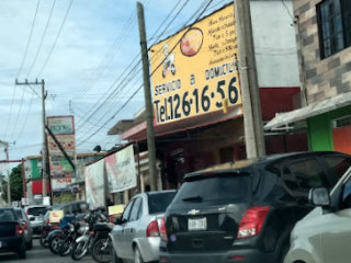 Tacos Rojos Y Gorditas Paco's