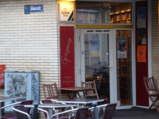 Goldmund Literatur Café