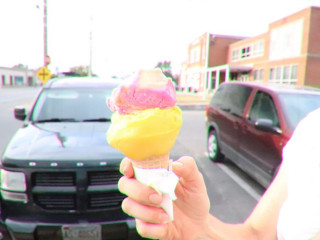 Cool Licks Ice Cream Parlour