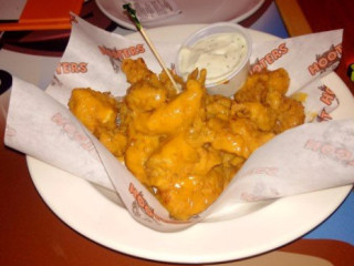 Hooters