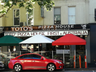 Toto's Pizza House