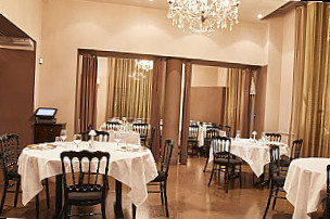 Victoria Hall Restaurant Bar Lounge