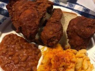 Gus's World Famous Fried Chicken