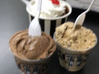 Edaleen Dairy Ice Cream Shop