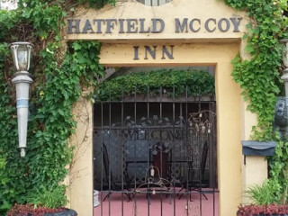 Hatfield Mccoy Resort Inn, Wingo's Grill The Real Mccoy Trails