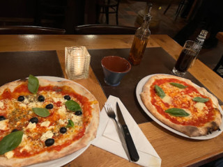 Pizzeria La Fontana B.v. Utrecht