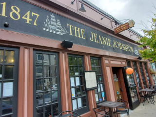 Jeanie Johnston Pub Grill