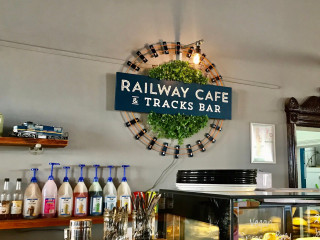Railway Cafe & Tracks Bar