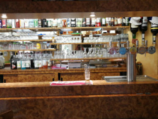 La Prairie Bar, Restaurant, Cafe