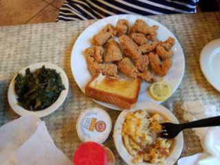 Low Country Seafood Bbq House