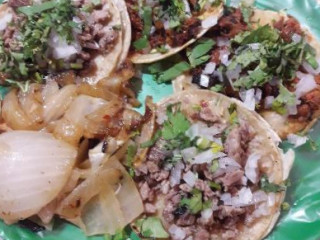 Tacos Y Lonches El Amigo 2