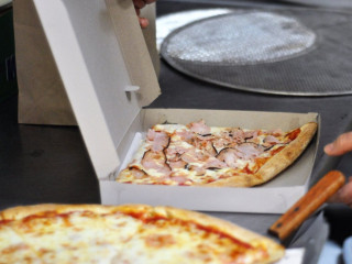 Lc Imports Pizza Of Ventura