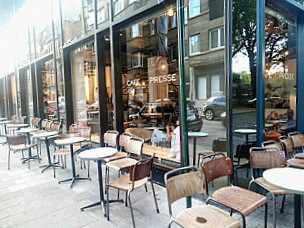 Cafe De La Presse