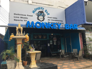 Monkey Bar/restaurant Korat