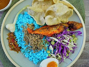 Nasi Kerabu Golok