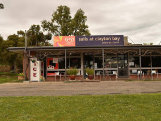Sails Restaurant @ Clayton Bay
