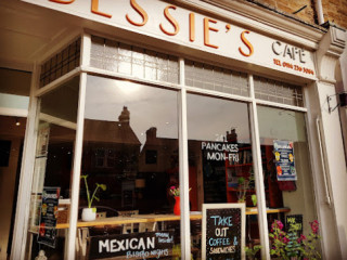 Closed: Bessie's Cafe
