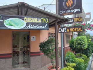 Cien Fuegos Cafe Y Hostal