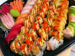 Sake Roll Sushi