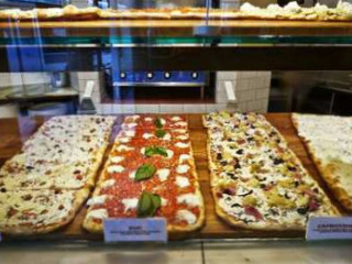Farinella Bakery Pizza