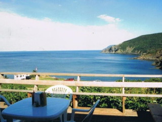 Meat Cove Campground & Oceanside Chowder Hut