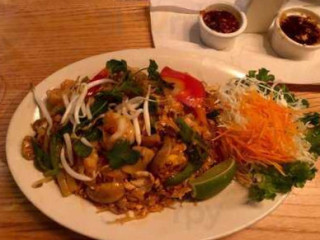 Basil Thai Cuisine Columbia