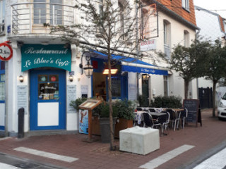 Le Blue S Cafe
