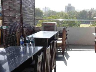 Roof Rasoi Restaurant & Café - Hotel Samridhi