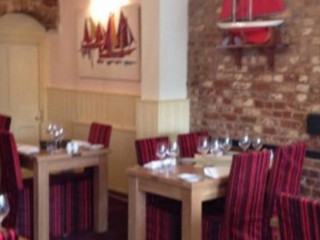 Red Sails Restaurant @ Faversham Creek Hotel