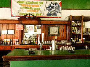 Lucky Frank's Irish Pub Braddock