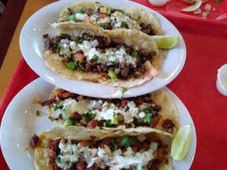 Twisters Tacos