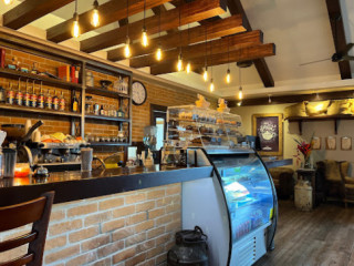 Molino Coffee Shop
