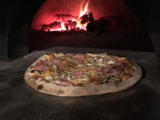 Pizzeria Triangolo Woodfired