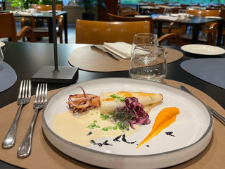 Il Cairoli Bar Restaurant By “una Cucina”